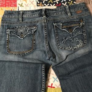 Women’s silver jeans